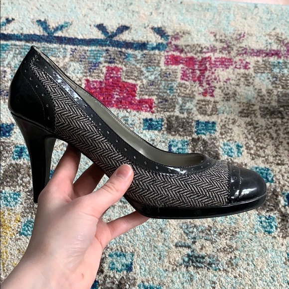 Anne Klein Pumps, Black Grey Twead Heels with Patent Leather - Picture 2 of 8